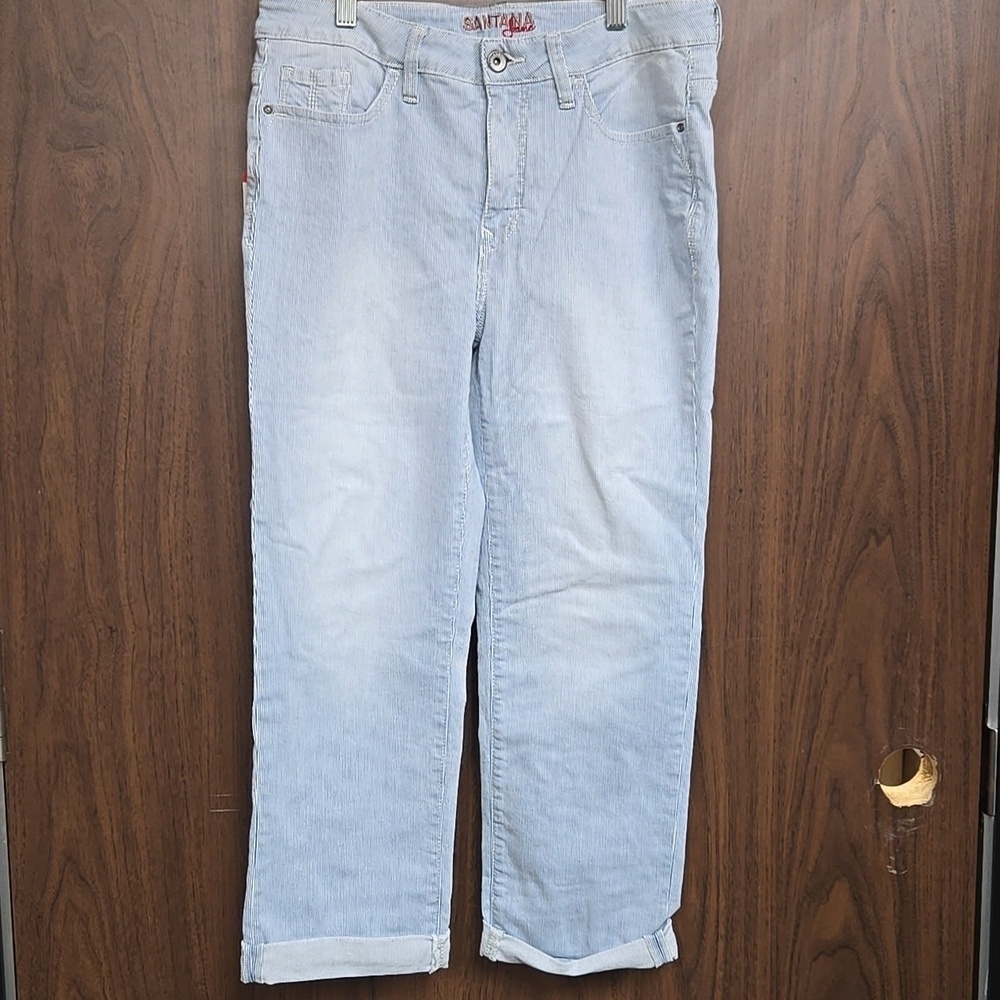 Santana Size 8 Light Wash Blue and White Striped Mid Rise Classic Fit Capris